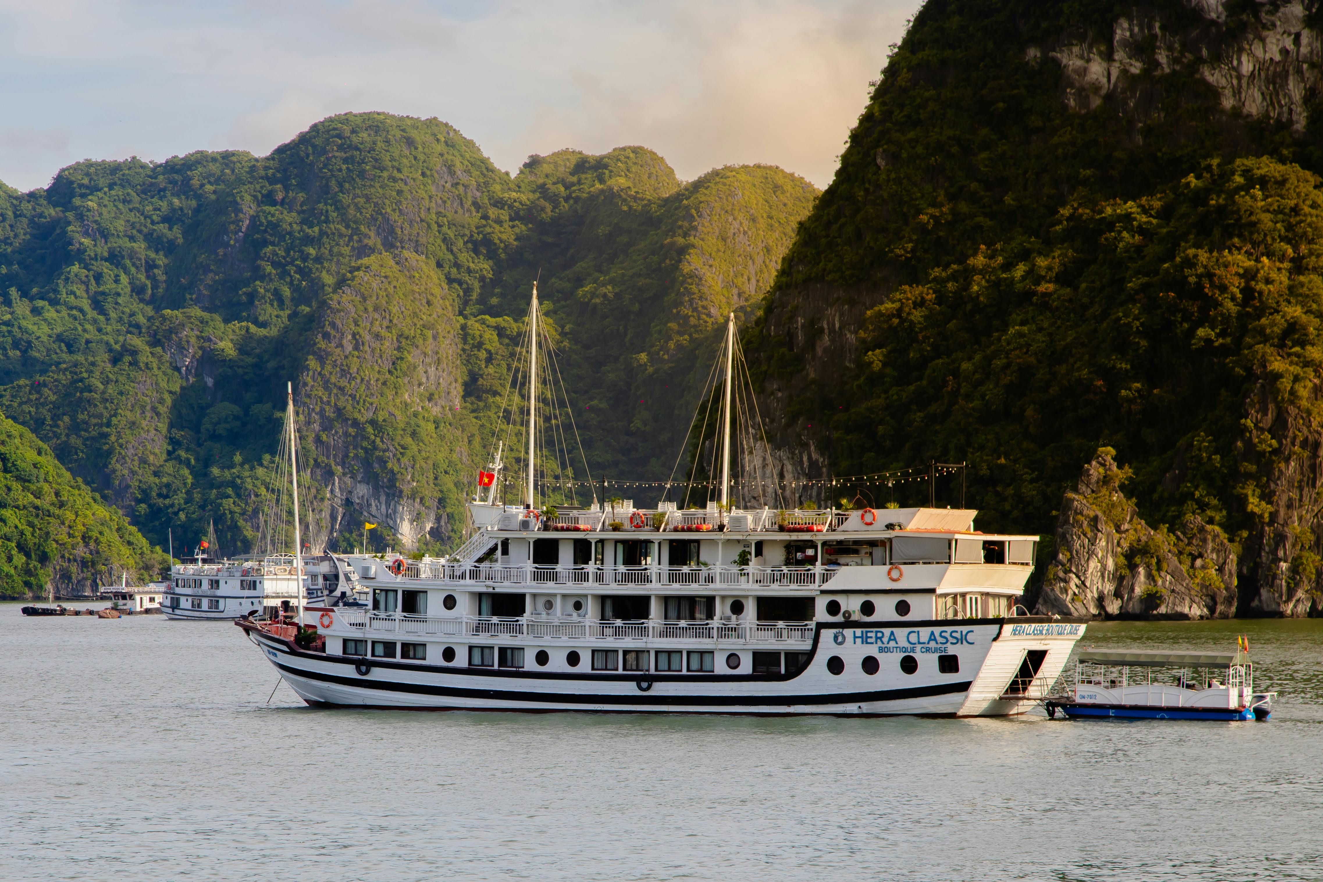 Ha Long Bay (UNESCO)